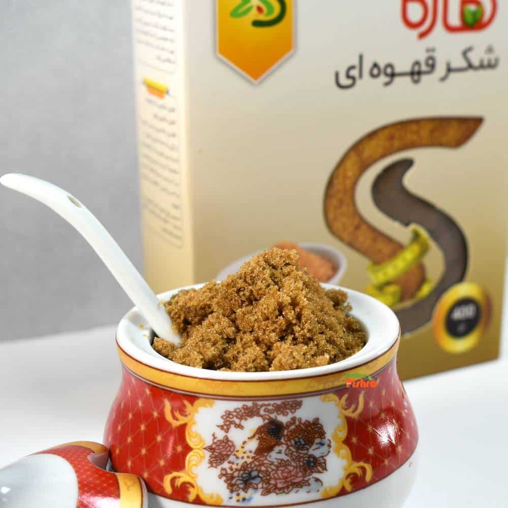 شکر قهوه ای هاژه در کنار محصول